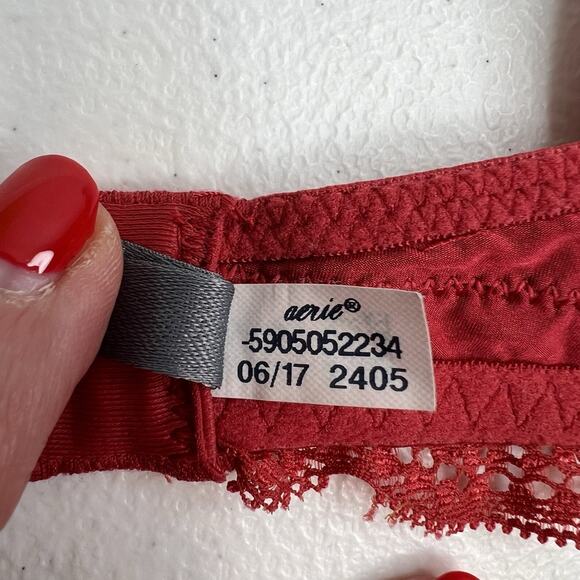 Aerie Happy Size 32A Bra Very Sexy Lined Demi Push Up Underwire Red Lace Plunge - Picture 14 of 15